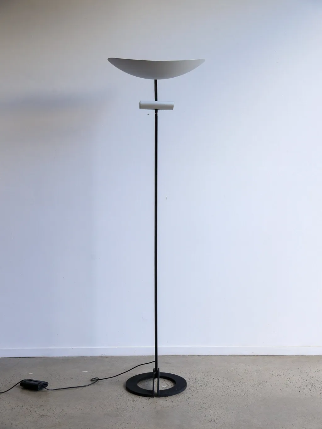 Artemide "Zen" Floor Lamp by Ernesto Gismondi — view 6